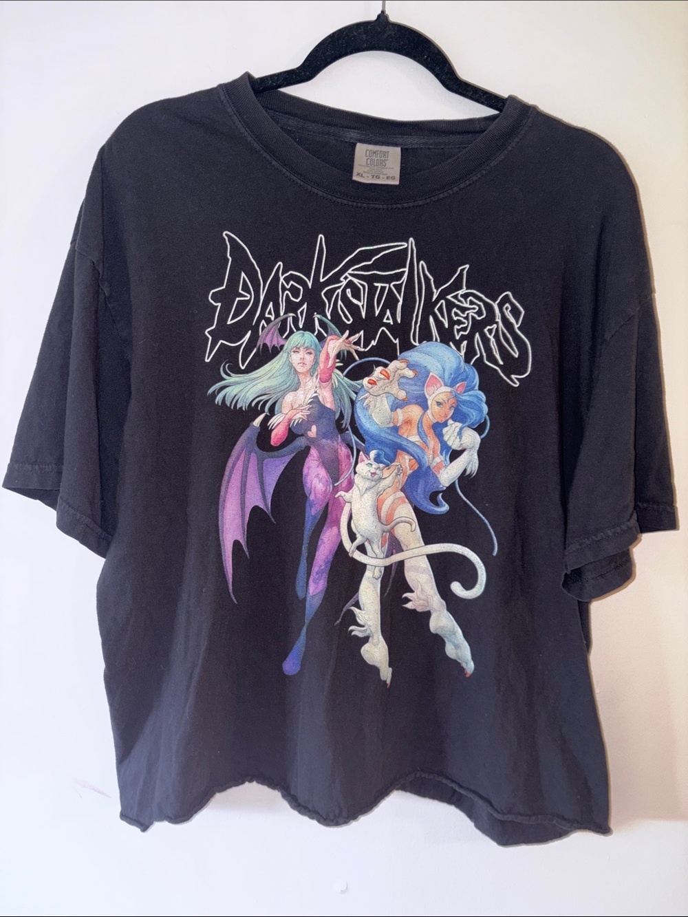 Black Graphic Mens T-Shirt with Colorful Fantasy Characters Size XL Comfortcolor
